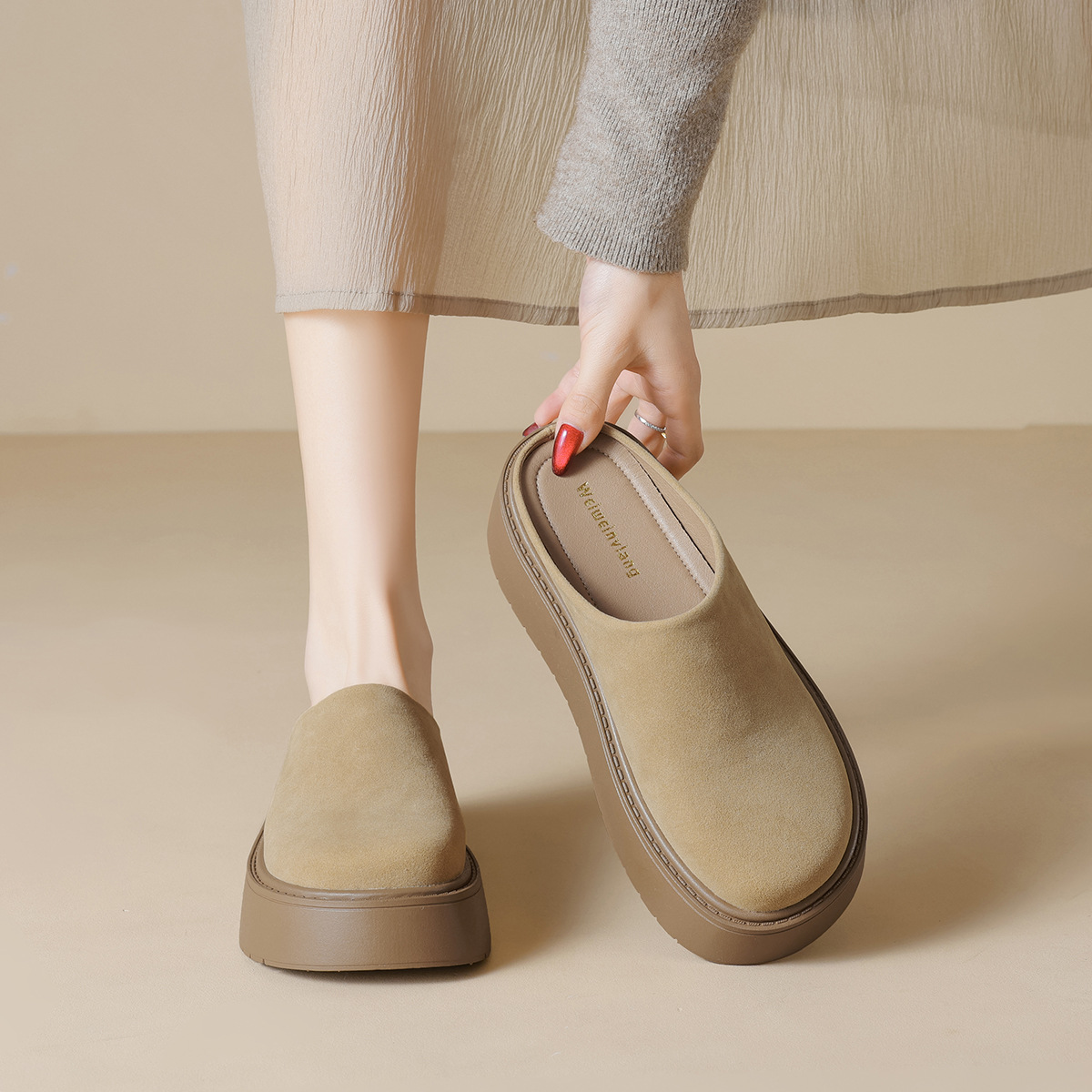 WW-YW12 | Suede & Cork Retro All-Season Chunky Platform - Jinjiang Wideway Import & Export Co., Ltd.